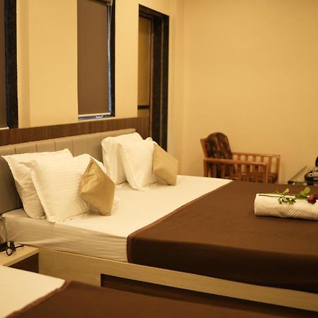 Hotel Sitara Inn รัตนากีรี ภายนอก รูปภาพ