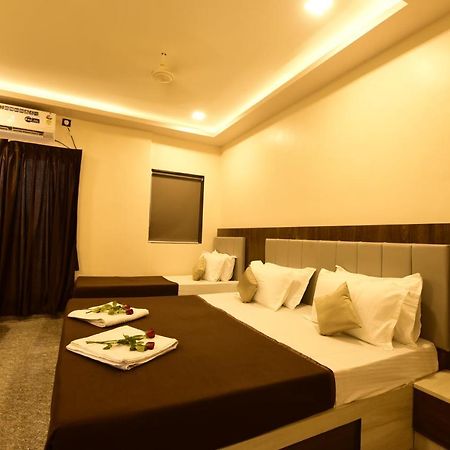 Hotel Sitara Inn รัตนากีรี ภายนอก รูปภาพ