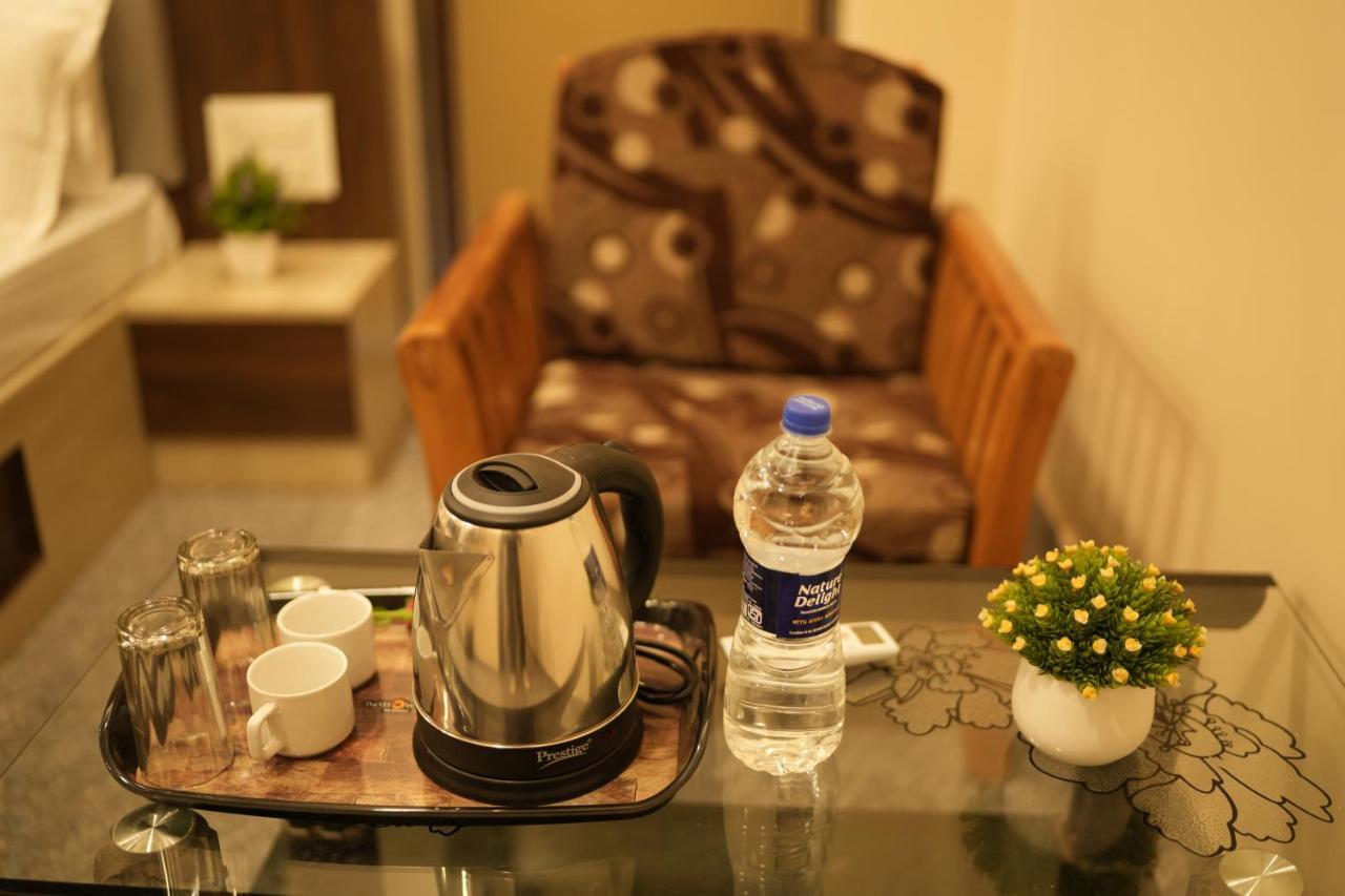 Hotel Sitara Inn รัตนากีรี ภายนอก รูปภาพ